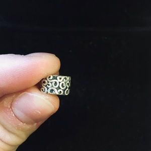 Swirly Pandora charm! 🙌🏻